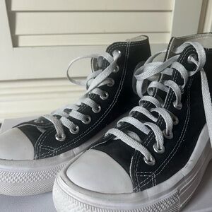 Chuck Taylor all star converse| platform high top